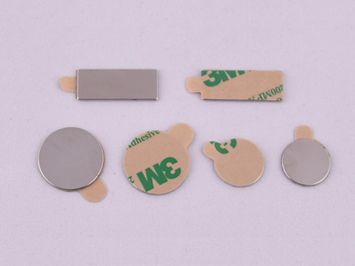 Self-adhesive Magnet
